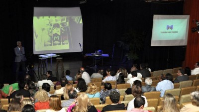 Lanzaron, en Paraná, el primer Teatro Multimedia del interior del país