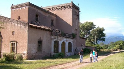 Los Baños, un pueblo rural que se detuvo en el tiempo