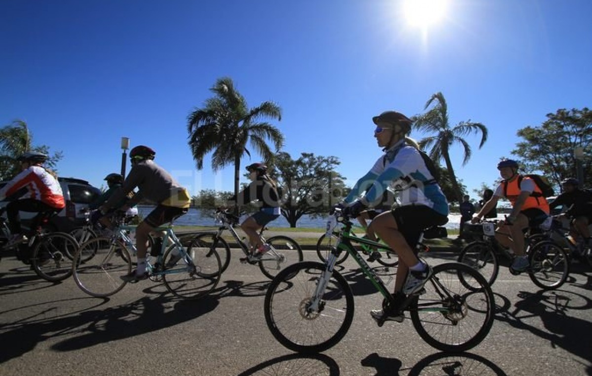 A pie, en bici o en colectivo, un día sin auto en Santa Fe