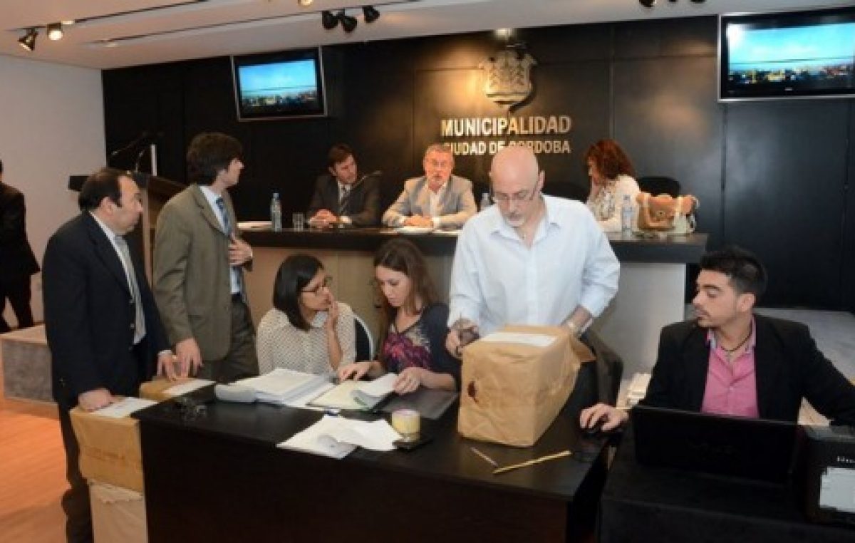 Municipalidad de Córdoba; terminará pagando más del doble por el mismo servicio que daba Crese