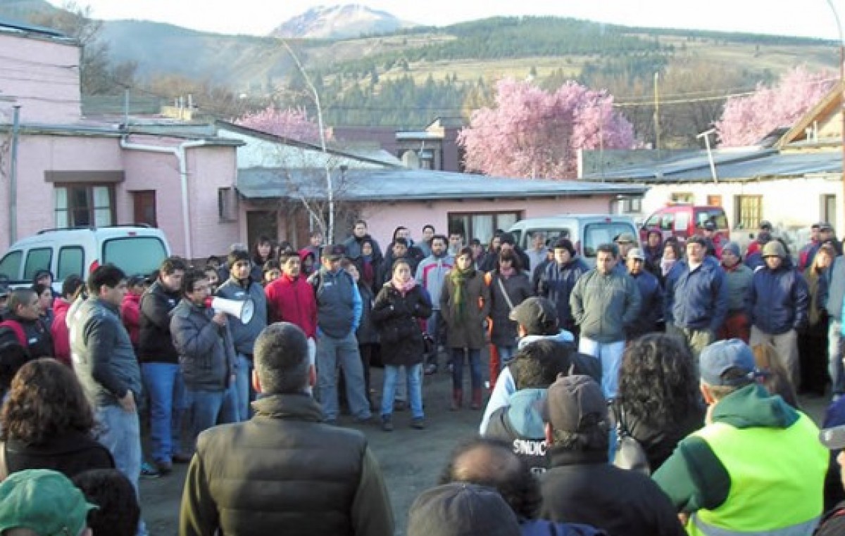 Malestar de municipales de Esquel por escasa oferta de mejora salarial