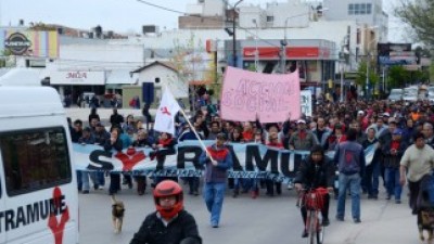 Neuquén: Los municipales y el Ejecutivo, lejos del acuerdo salarial