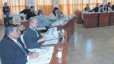 El CD de Punta Alta aprobó la suba del 25% para los políticos