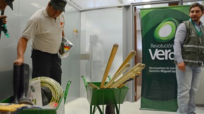 Cada plaza de Salta recuperada contará con placeros para su cuidado y mantenimiento