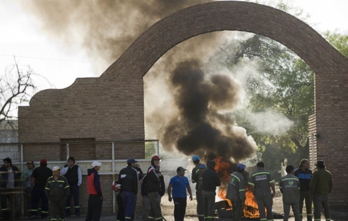 El Intendente de Catamarca dio la orden de bajar del plan a los que protesten
