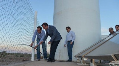 Llevan agua potable a una población de San José, en el secano lavallino