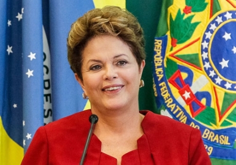 not_presidente_dilma_rousseff_projeta_brasil_melhor_em_2014_e_critica_guerra_psicologica_na_economia1388400432_460_322-1361421