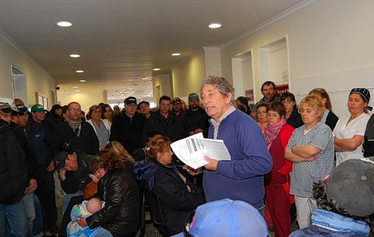 Los municipales de Saavedra deciden hoy si van a otro paro