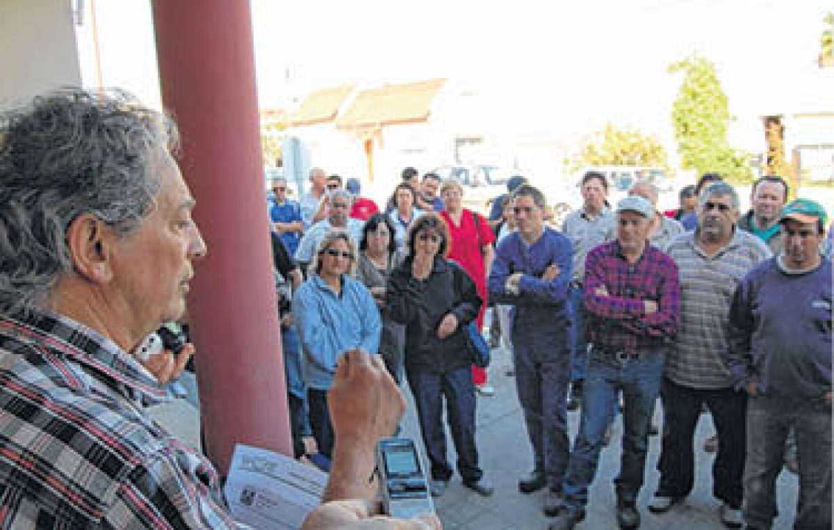 Los municipales de Saavedra cesaron con las medidas de fuerza