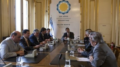 Capitanich recibió a Mestre e intendentes radicales por obras para Córdoba