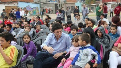 Para «erradicar» un asentamiento, el intendente de San Isidro ofrece subsidio a los que se vayan a otros municipios