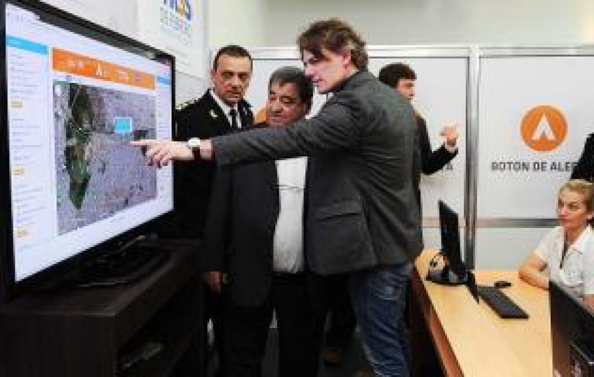 Tres de Febrero es el primer municipio en incorporar el 911 portátil