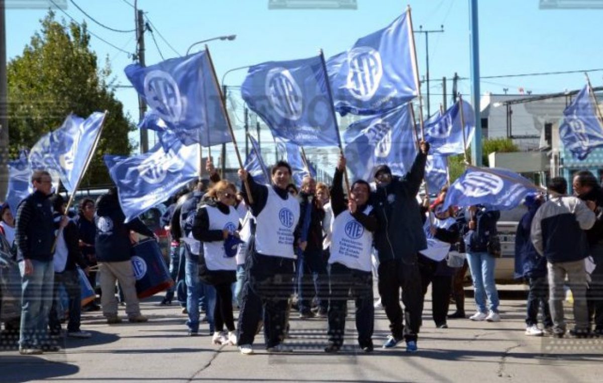 Río Grande: En ATE festejan pase a planta de 200 contratados municipales