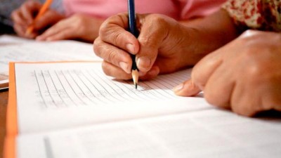 El plan de alfabetización municipal de Comodoro Rivadavia tiene 12 centros para personas desde los 15 años
