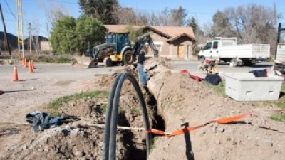 El interior de Neuquén sumará 600 km en redes de fibra óptica
