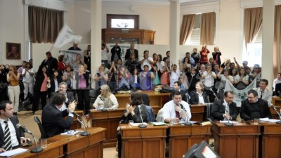 Se restituirá a los municipales de Bahía Blanca un 3% de antigüedad por cada año trabajado
