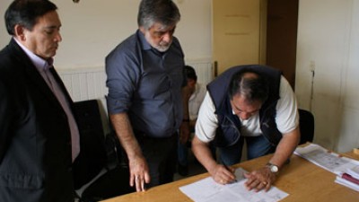 SOEMCO suspendió el paro tras firmar acuerdo con el municipio de Caleta Olivia