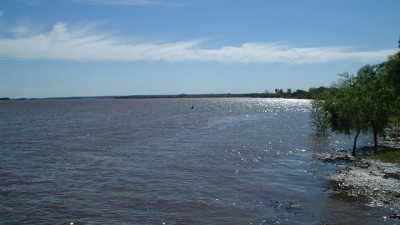 El Río Uruguay vuelve a amenazar la costa entrerriana por las lluvias en Brasil