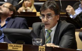 El Diputado Rubén Eslaiman criticó la Ley de Municipales.