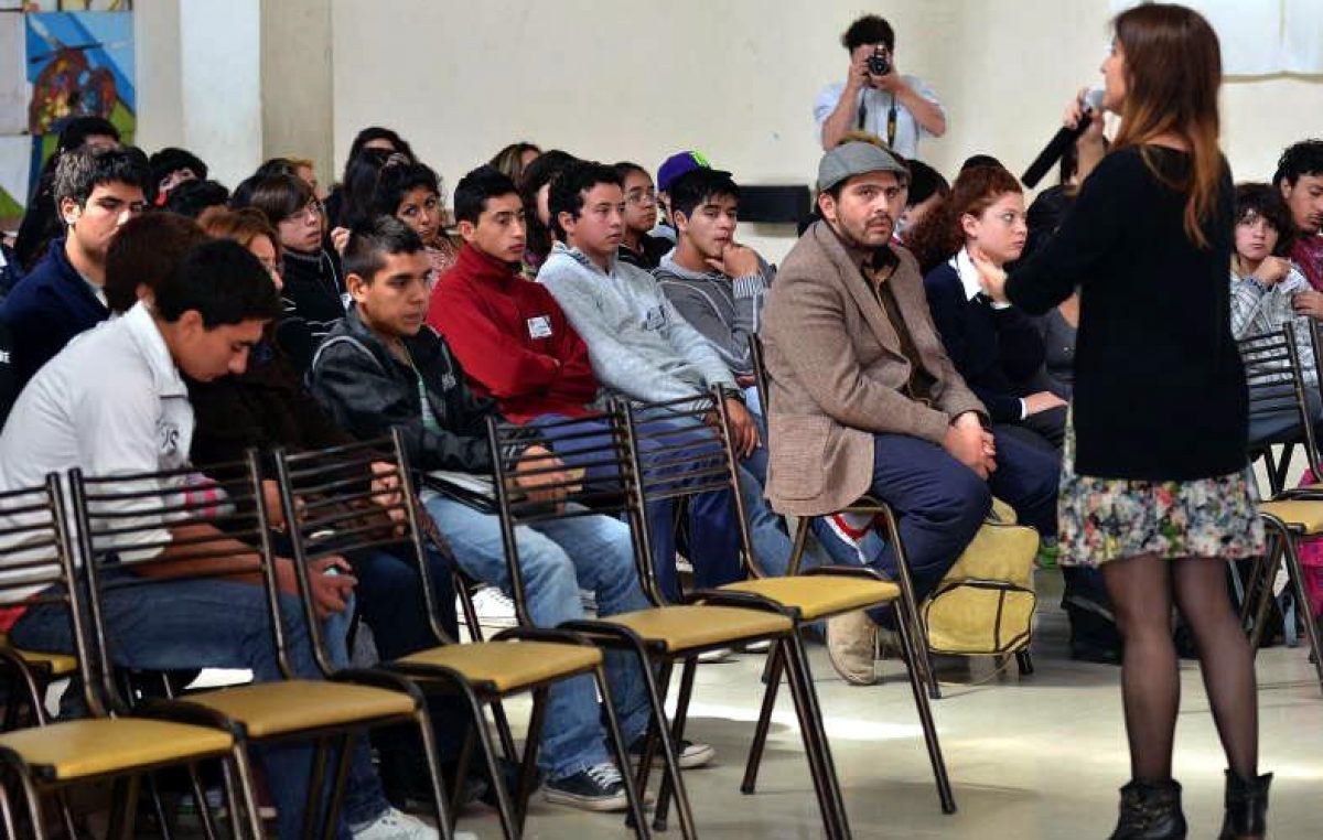 Estudiantes de 20 colegios de San Martín forman un Concejo Deliberante