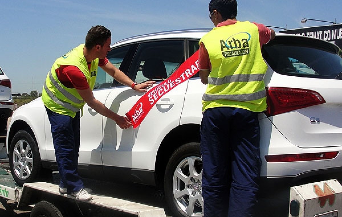 Hay casi 20 mil autos con deudas impositivas en Buenos Aires