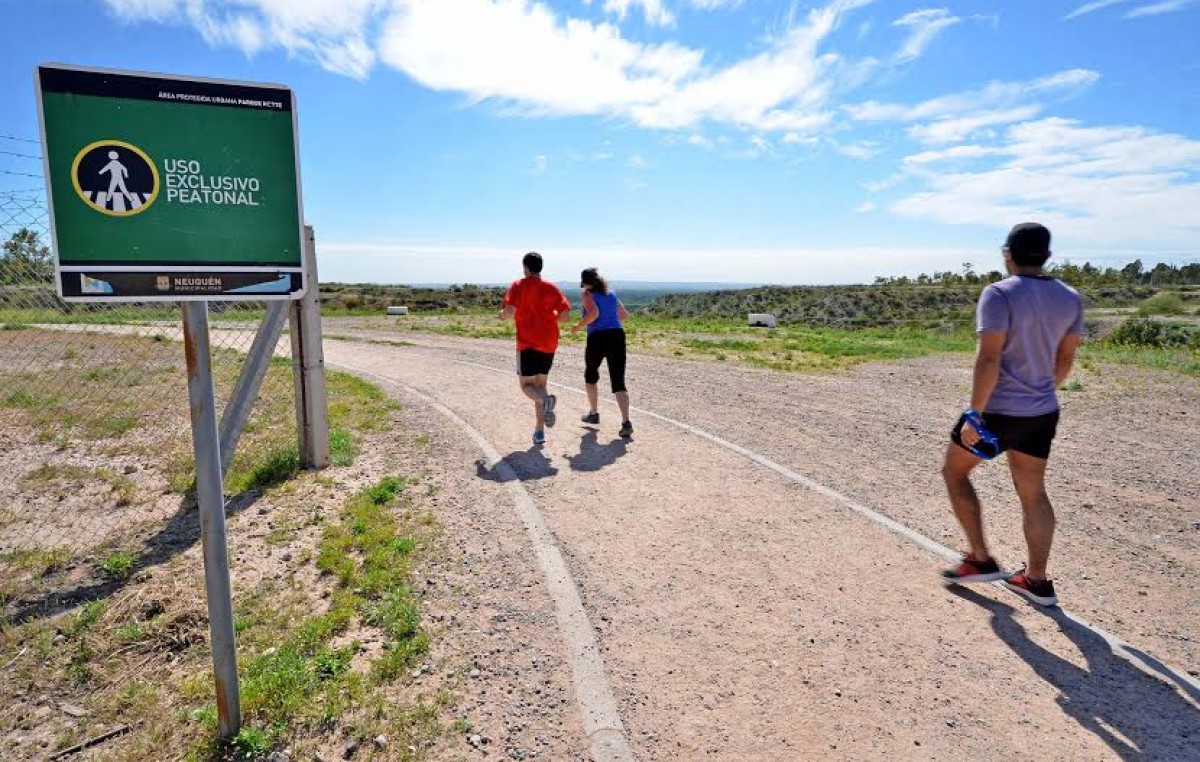 Neuquén es la capital del senderismo urbano
