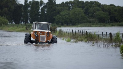 Quedan 3 mil evacuados por el terrible temporal en Buenos Aires