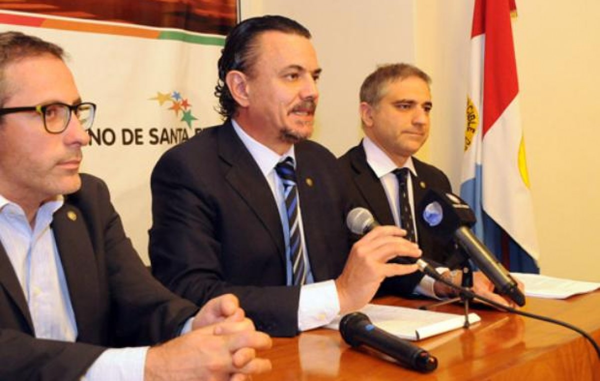 El Gobierno de Santa Fe propone financiar las campañas y fijar un piso electoral