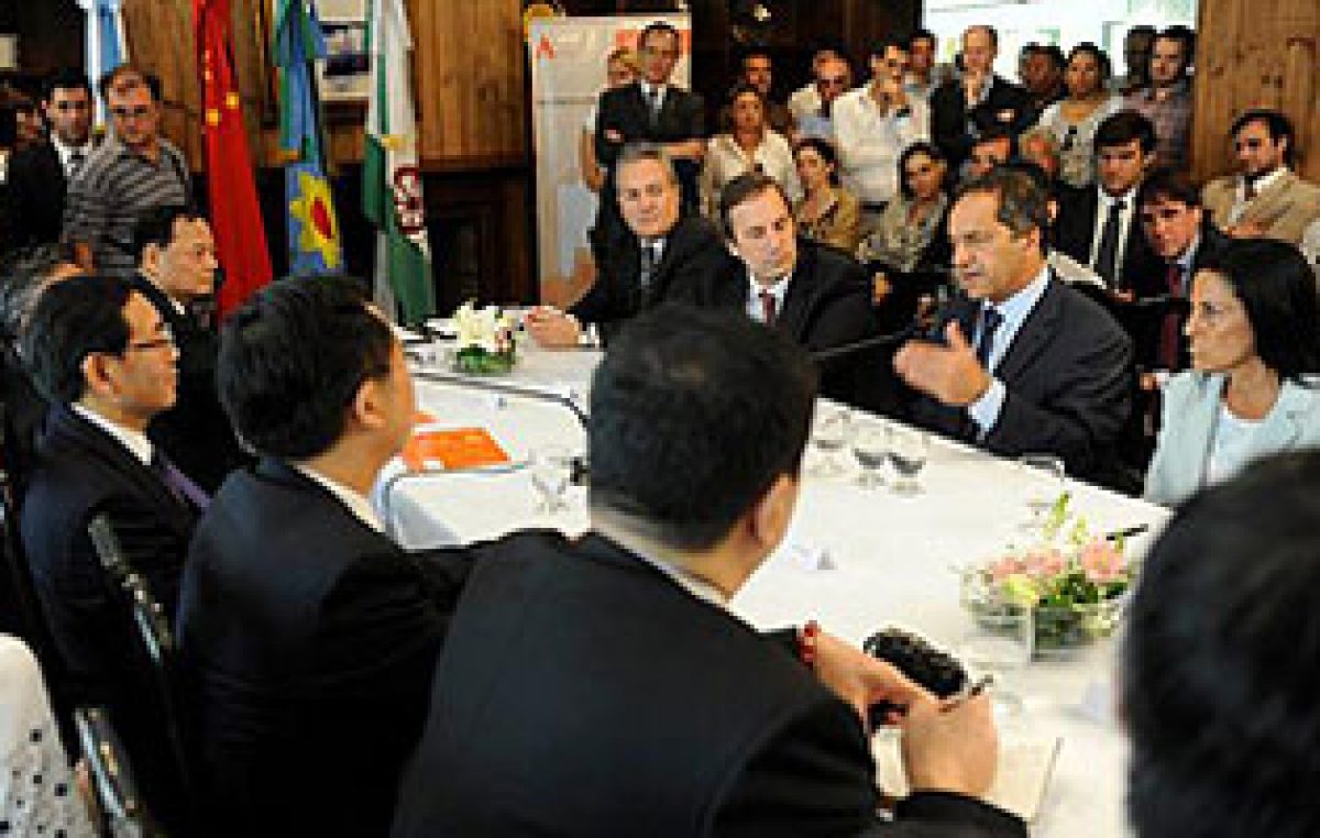 Scioli firmó un acuerdo de cooperación con un municipio chino