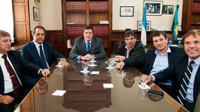 Por ley, los empleados municipales bonaerenses también tendrán paritarias