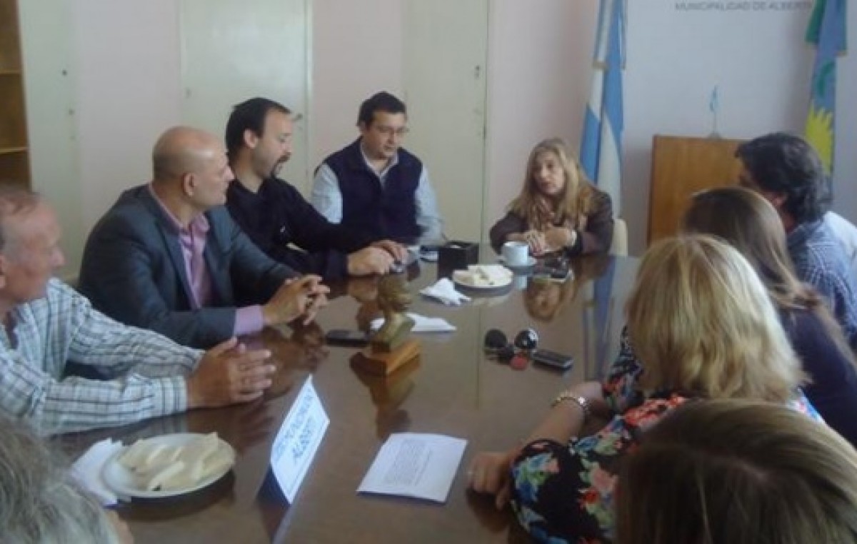 Alberti: bonificación de $500 y asueto por el Día del Trabajador Municipal