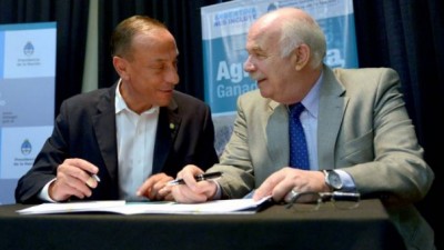 Nación destinó 20 millones para caminos rurales bonaerenses: Sólo llegan a intendentes del FpV