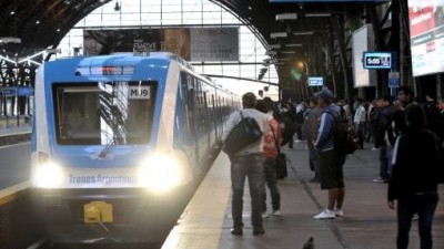 Los nuevos trenes comenzaron a circular en el ramal Retiro-Tigre