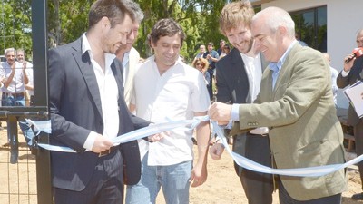 Autoridades y empresarios inauguraron el primer parque industrial de Balcarce