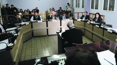 Concepción se tensa por un extra para empleados