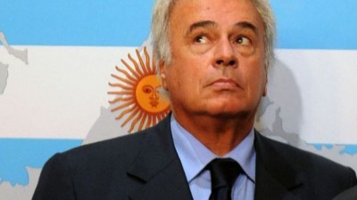 De la Sota critica a la Nación por ATN, pero en Córdoba reduce similar reparto político