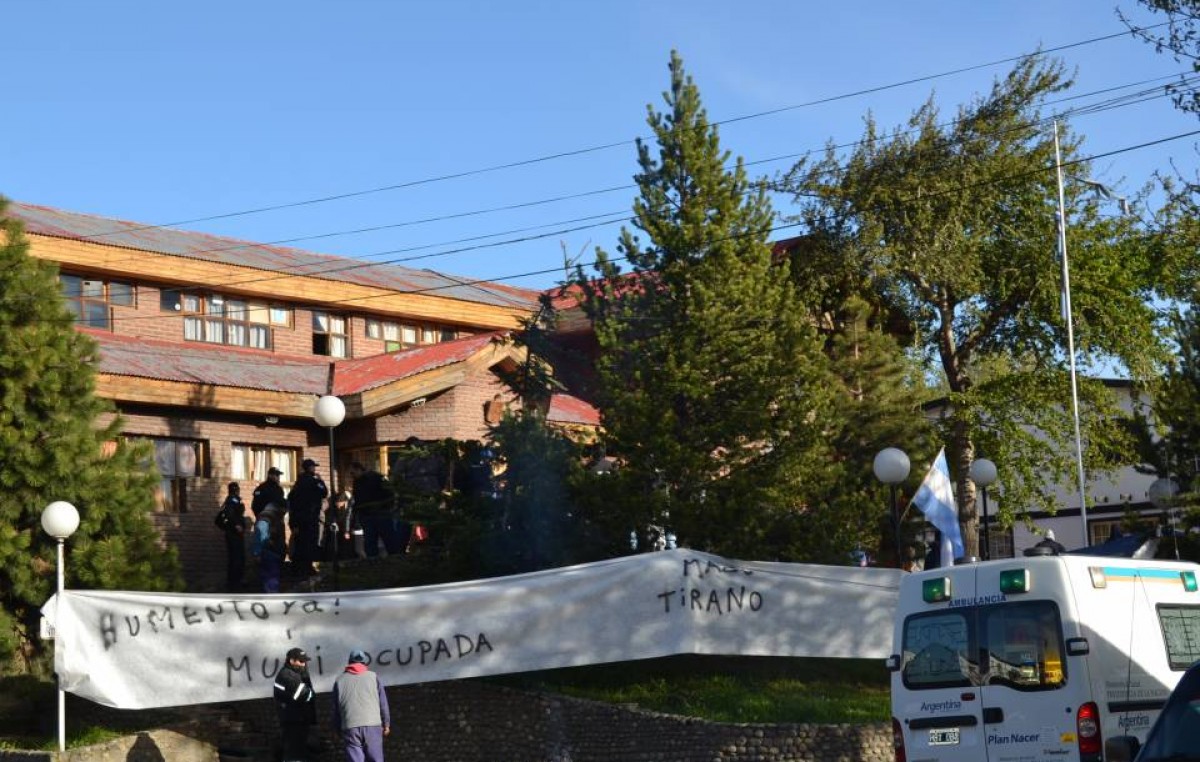 Graves incidentes entre municipales y el intendente de Río Turbio