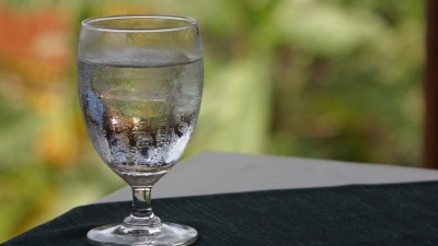 Por ley, en Jujuy ahora es obligatorio que los restaurantes, confiterías y bares ofrezcan agua potable gratis
