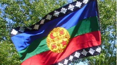 San Martín de los Andes: Sigue la polémica por la bandera mapuche
