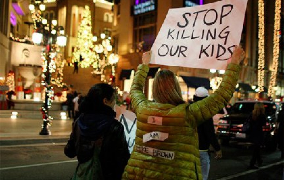 Tensión racial en Estados Unidos: Las protestas se extienden a diversas ciudades