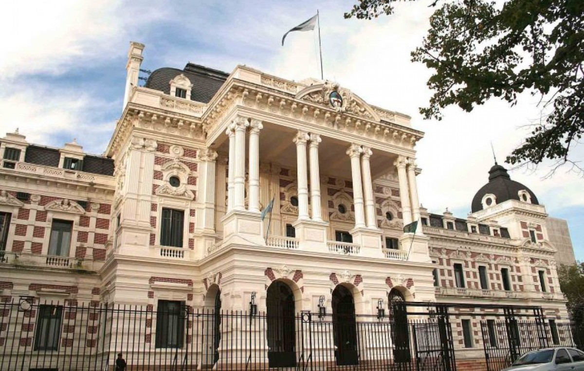 El Presupuesto de la Provincia de Buenos Aires sigue trabado por la tasa de combustible