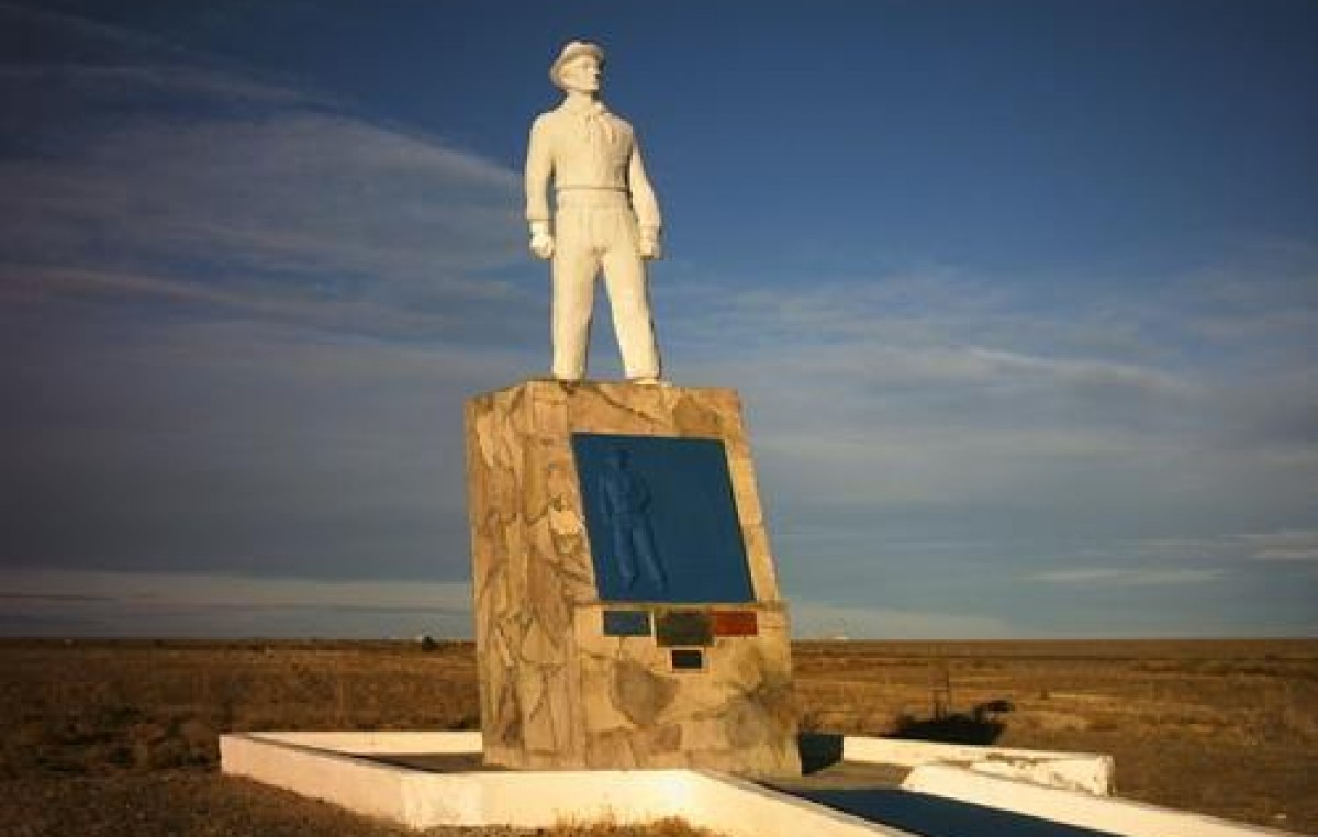 Reconocen figura de “Facon Grande” a 93 años de su muerte