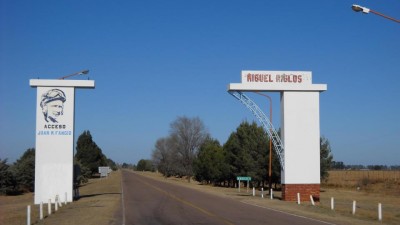 Entregan viviendas en Miguel Riglos