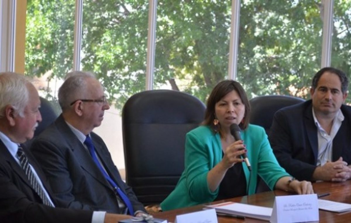 Provincia de Buenos Aires firmó convenios en Entre Ríos para la cesión gratuita del sistema RAFAM