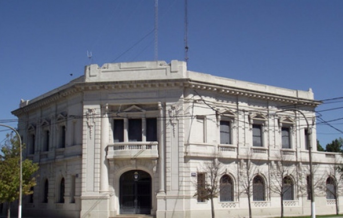 Tejedor: Contadora de la intendenta se dibujó un aumento del 70% y estalló la bronca