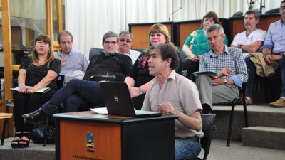 Seis vecinos de Comodoro opinaron sobre el presupuesto municipal 2015
