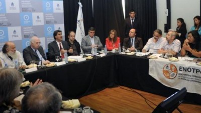 Capitanich transmitió la decisión de la Presidenta de impulsar la ley de agricultura familiar y de otorgar presupuesto al área