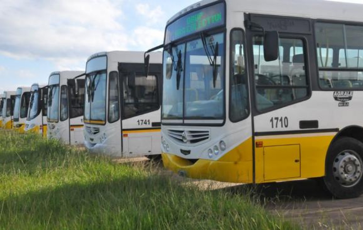 La Municipalidad de Bariloche suma críticas por la contratación de Autobuses Santa Fe
