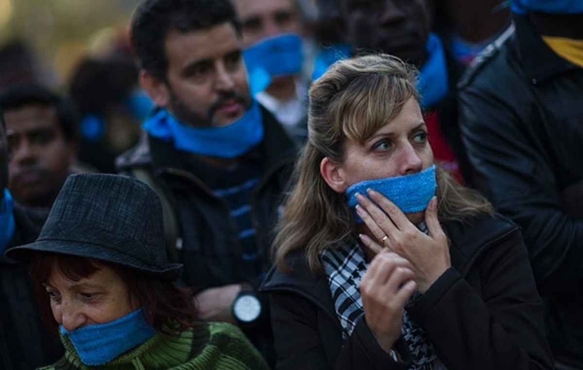España a un paso de aprobar la polémica «Ley Mordaza» que limita el derecho de libertad de expresión