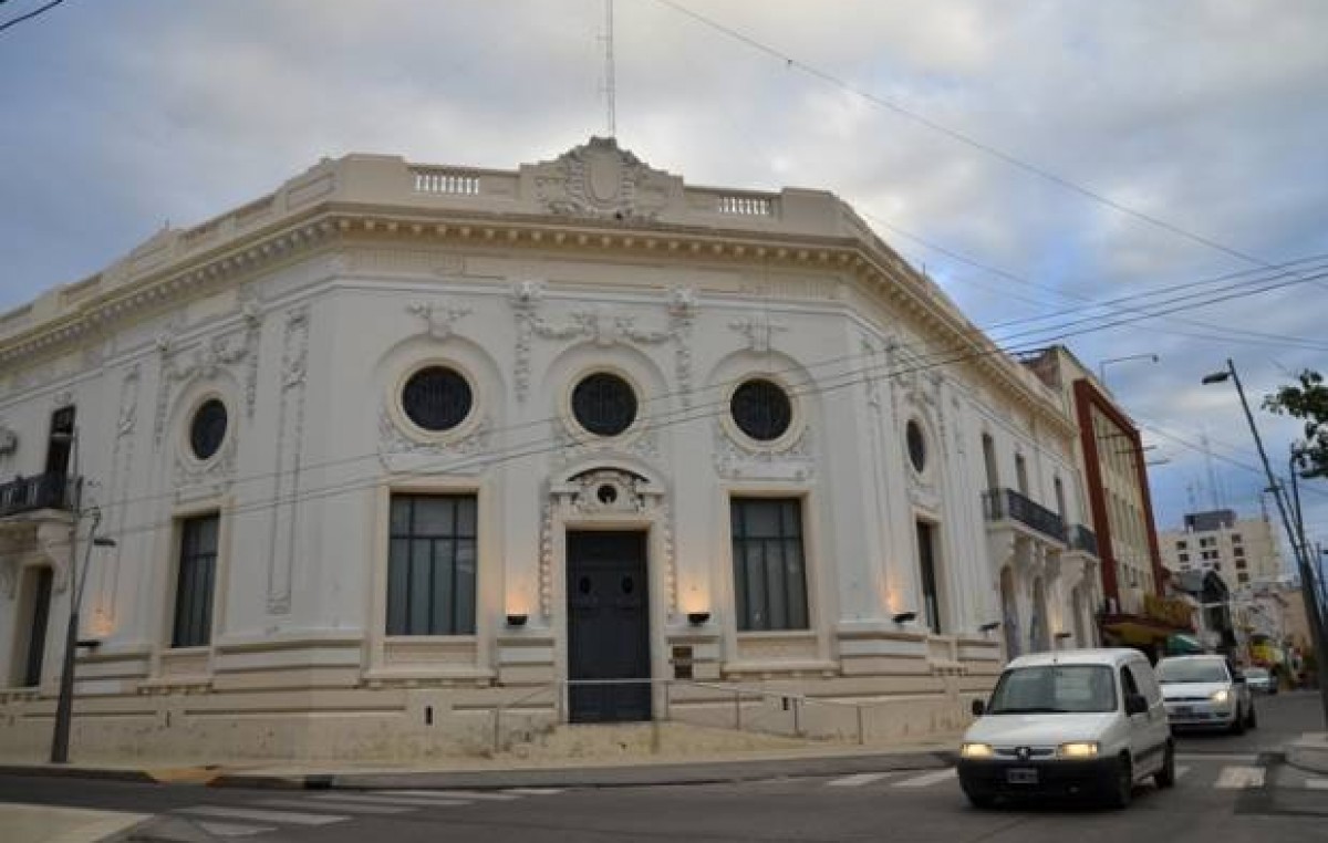 Empleados municipales de San Luis rechazan las rebajas en el bono navideño
